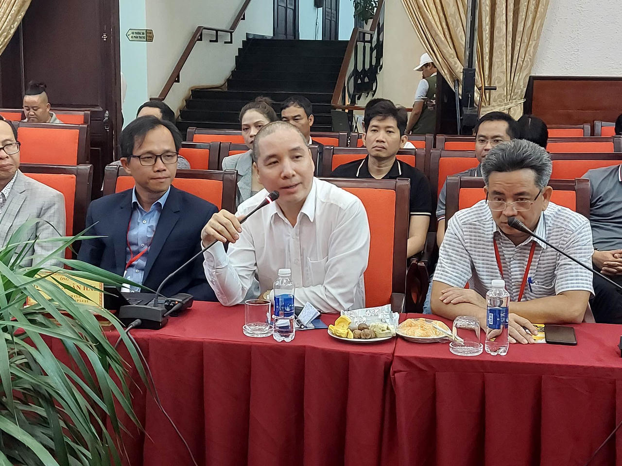 Caravan Báo Pháp luật Việt Nam - Cầu nối giữa doanh nghiệp và địa phương trong phát triển kinh tế xã hội 