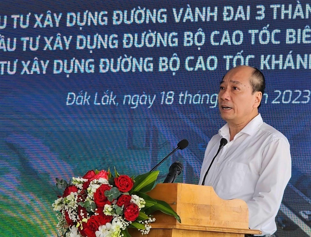 Ấn nút khởi công Dự án xây dựng đường bộ cao tốc Khánh Hòa - Buôn Ma Thuột