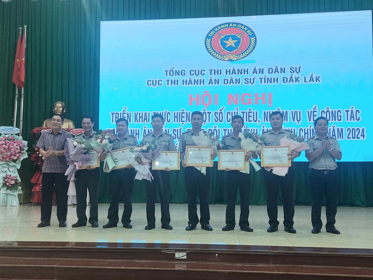 Thứ trưởng Đặng Hoàng Oanh: THADS Đắk Lắk cần tiếp tục tổ chức thi hành dứt điểm các vụ việc nổi cộm, phức tạp