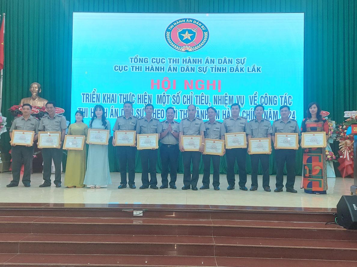 Thứ trưởng Đặng Hoàng Oanh: THADS Đắk Lắk cần tiếp tục tổ chức thi hành dứt điểm các vụ việc nổi cộm, phức tạp