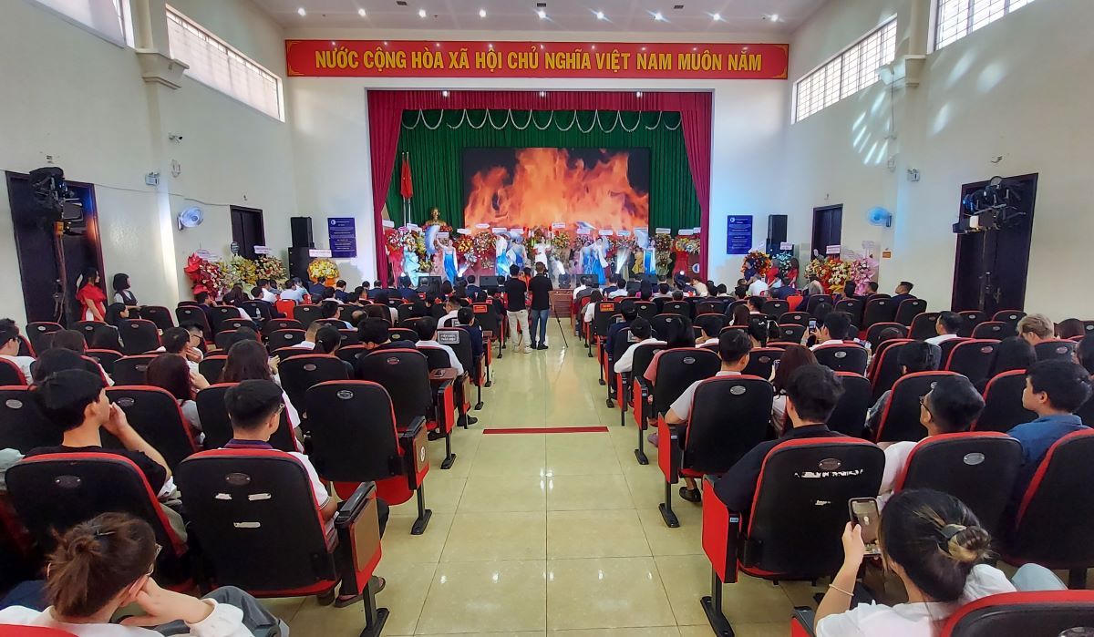 5 năm thành lập Phân hiệu Trường Đại học Luật Hà Nội tại tỉnh Đắk Lắk: Vững bước trong giai đoạn phát triển mới 