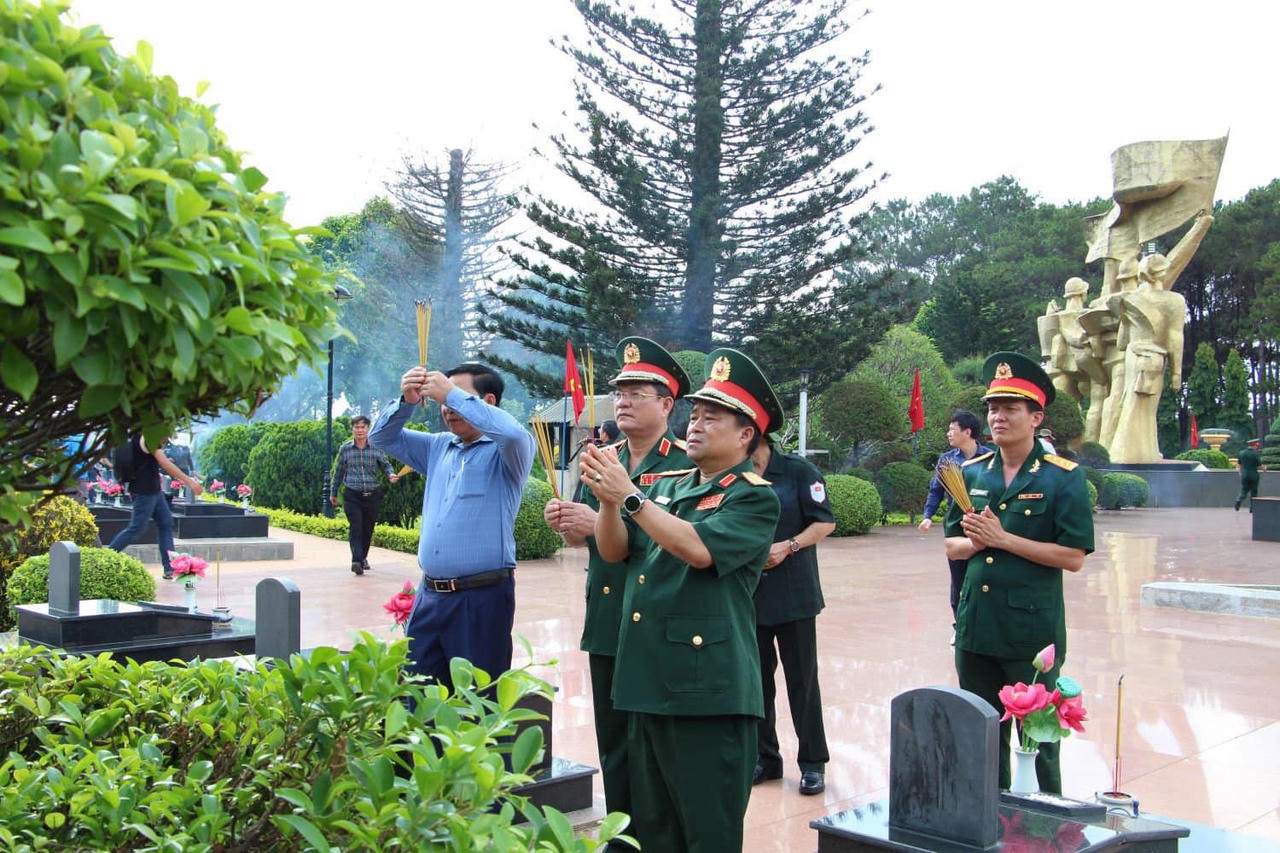 Đắk Lắk: Truy điệu, an táng 27 hài cốt liệt sĩ Việt Nam hi sinh tại nước bạn Campuchia