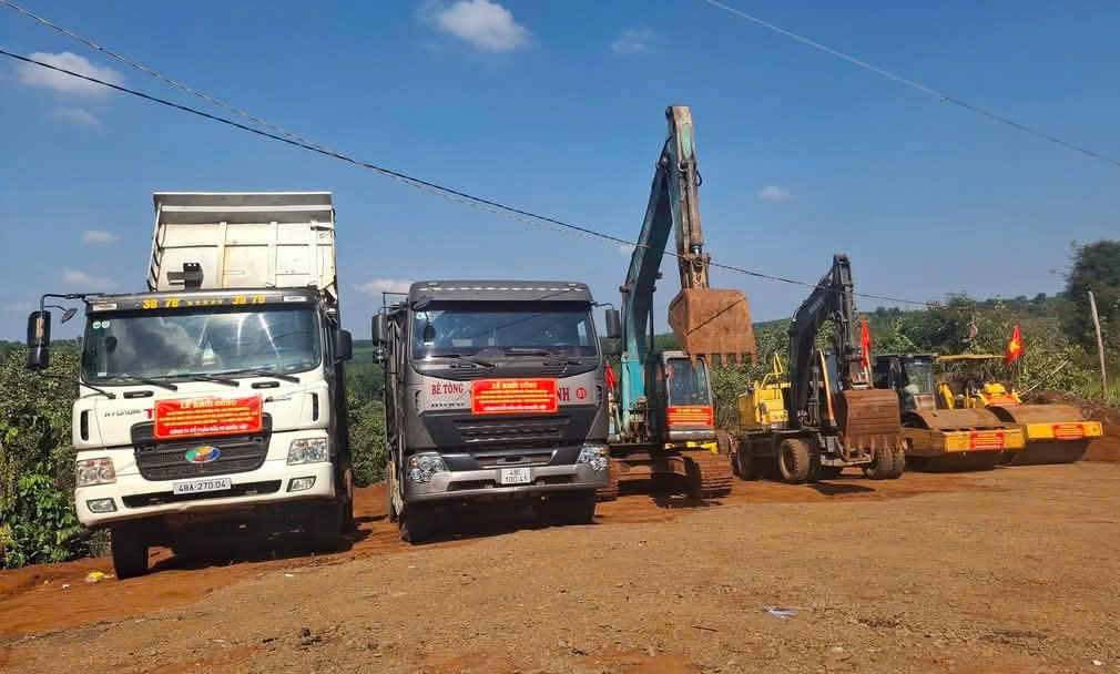 Khởi công Dự án thành phần 2 Cao tốc Chơn Thành - Gia Nghĩa 