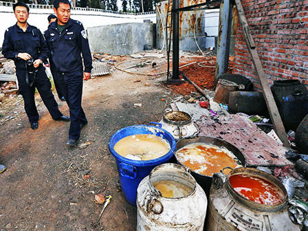 Kiếm 200 tỷ từ dầu ăn cống rãnh