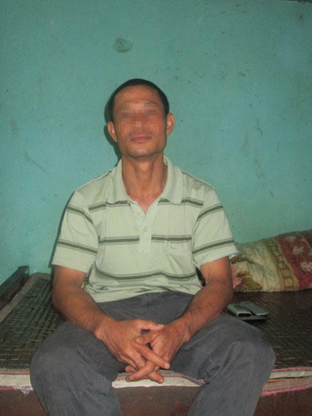 Hai con nghiện ngang ngược ép người khác “nộp tô” hàng tháng