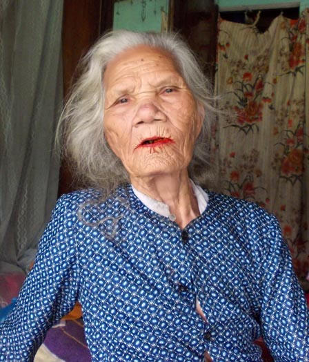 Kỳ lạ “bùa hộ mệnh” giữa khu dân cư đông đúc ở Quảng Nam