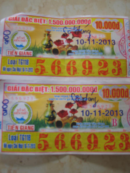 “Nhân bản” vé số đẩy người nghèo vào cảnh khốn khó