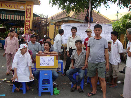 Lính cứu hỏa thiếu chuyên nghiệp trong vụ cháy khiến 5 người chết?