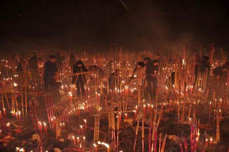 Những hình ảnh ấn tượng trong ngày Tết khắp châu Á