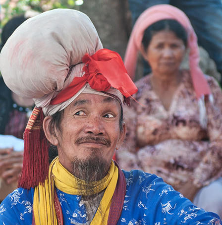 Kỳ bí ở Ninh Thuận: đẽo đầu lâu người chết thành đồng xu