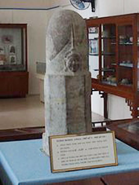 Vương Hồng Sển “xỉa răng cọp", Ngô Đình Diệm "đỏ tai trốn mặt"