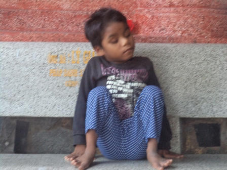 Chuyện nhói lòng về cô bé “người nguyên thủy” ở Khánh Hòa