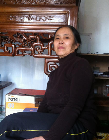 Bị bảo vệ hỏi cung, nữ sinh phẫn uất tự tử