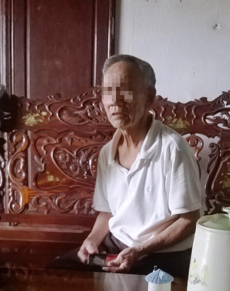 Không được sàm sỡ, bố chồng mượn cớ "xử" con dâu