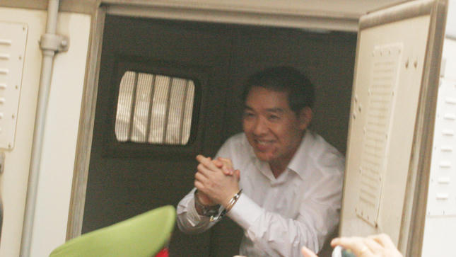 Nước mắt “hiền phụ” của Dương Chí Dũng