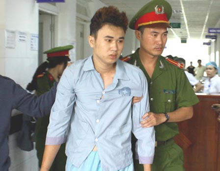 Nữ sinh giỏi võ tử vong sau 33 nhát dao cuồng ghen