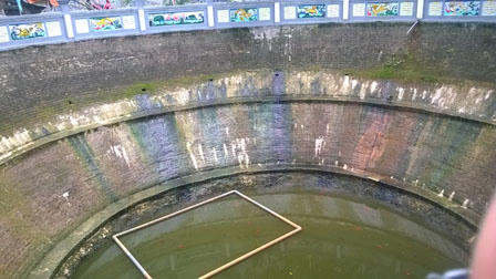 Đền “vua quan giải hạn” trong khuôn viên Trung tâm hội nghị quốc gia