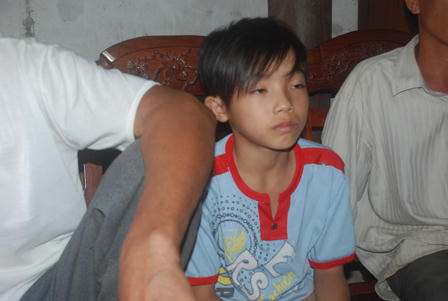 Vợ chồng theo nhau tự vẫn mang uẩn khúc về món nợ khổng lồ 