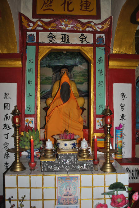 Bí ẩn về pho tượng Phật Lồi “bảo hộ” làng chài không thể bị mất trộm