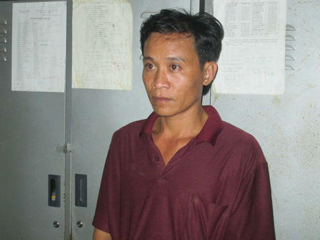 Nghịch tử bất hiếu tưới xăng đốt cha