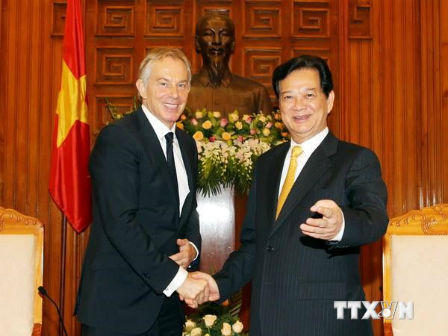 Thủ tướng Nguyễn Tấn Dũng  tiếp cựu Thủ tướng Anh Tony Blair