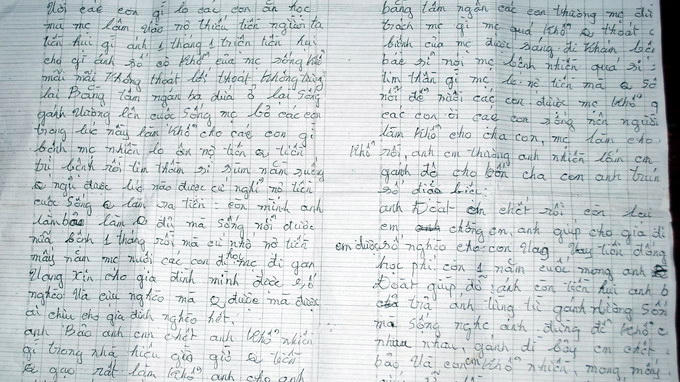 Người mẹ nghèo tự tử cho con đi học gây chấn động cộng đồng mạng