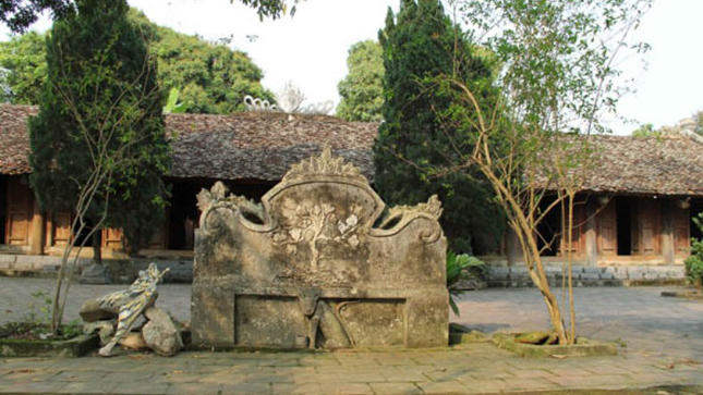 Thực hư ngôi mộ thiên táng có đàn vẹt phủ kín như mây (Phần 2)