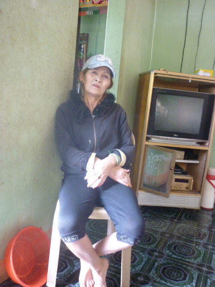 Phó bí thư xã tẽn tò vì đám cưới rởm với "mẹ mìn" chuyên buôn gái