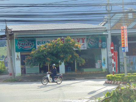 Thiếu phụ mê tín tưới xăng tự thiêu, giải thoát cuộc đời lận đận