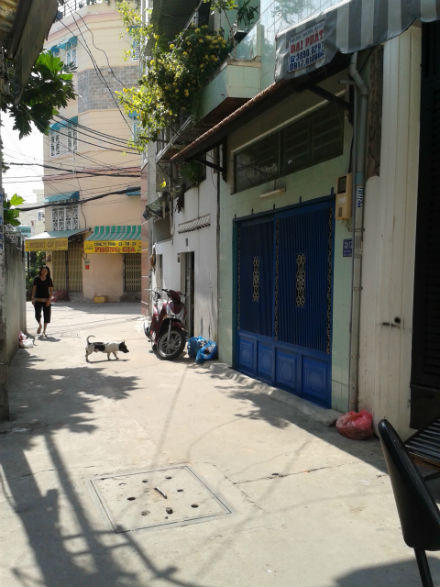 Côn đồ xông vào nhà dân truy sát giữa ban ngày