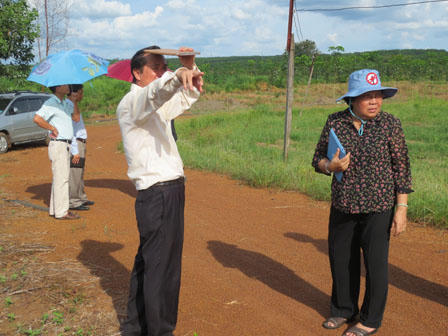 Kỳ án vườn mít: Thủ phạm cưỡi xe máy bay qua “sông”, cảnh sát “tiên tri” lời khai?