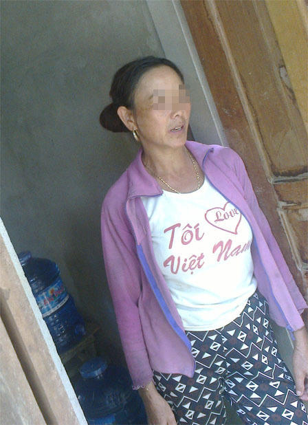 "Bắt chước cha mẹ", bé trai 12 tuổi dâm ô hàng xóm 