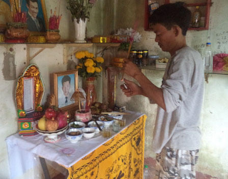 Chàng trai giấu bạo bệnh để nhường thuốc chữa ung thư cho mẹ?