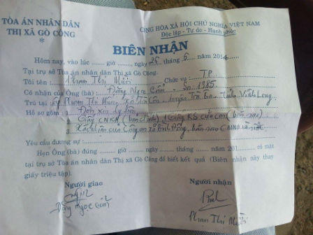 Người đàn bà khốn đốn vì những cú lừa ngoạn mục của chồng