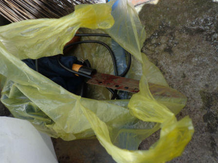 Phản đối ly hôn, chồng giết vợ trước mặt con gái 5 tuổi