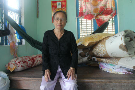 Hậu bia ôm, con nổi điên giết cha