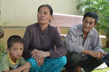 Rủ cháu gái đi nhà nghỉ, ông ngoại dê xồm rơi vào bẫy đánh ghen