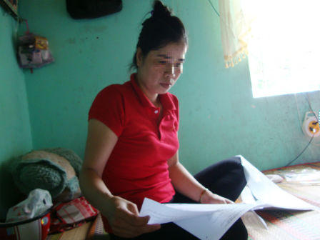 Mẹ đau đớn phát hiện con gái 8 tuổi đang bị làm nhục trong nhà vệ sinh