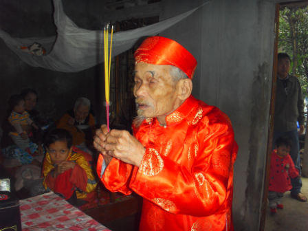 Bí kíp “giữ sức” của cặp vợ chồng cao tuổi nhất Việt Nam  