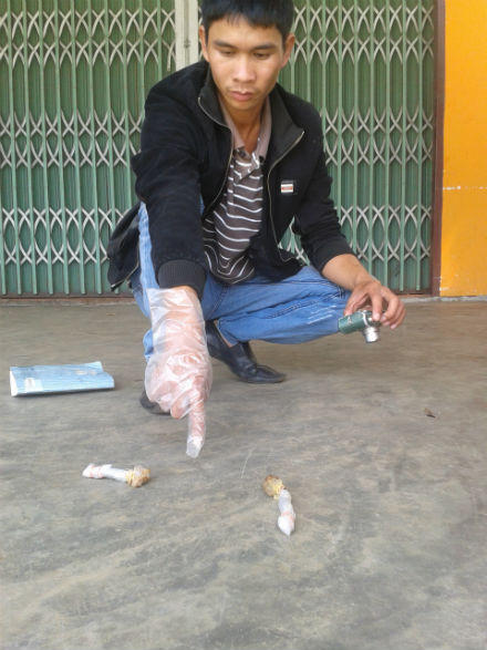 Bé trai ăn nhầm bả chó chết tức tưởi trong cơn thèm kẹo  