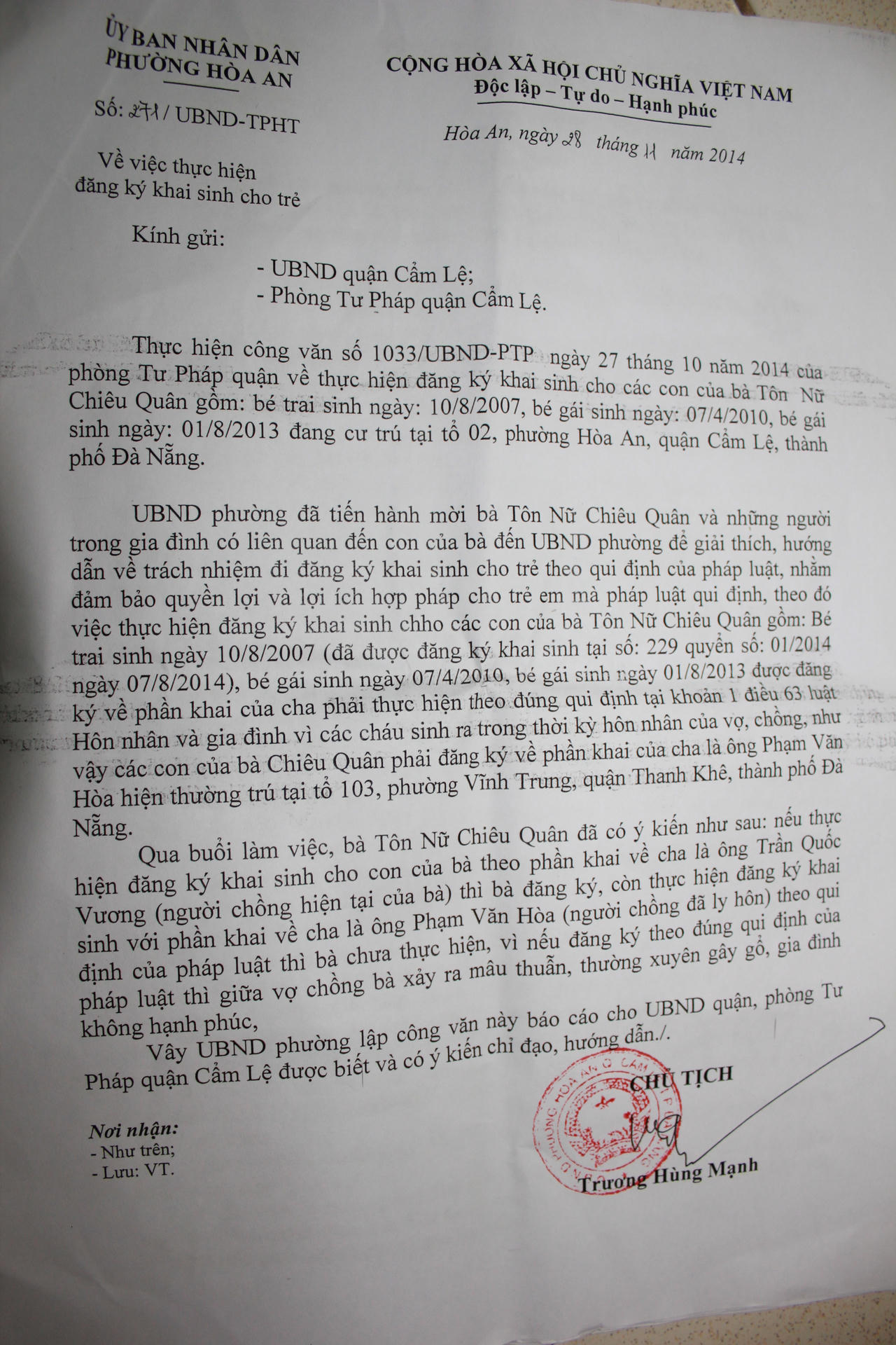 Luật “bắt” nhận chồng cũ của mẹ làm bố, con không có giấy khai sinh