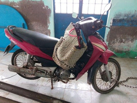 Anh bán cua thuê luật sư kiện công an xã 