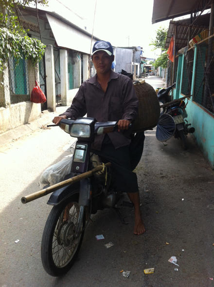 Bắt cào cào xây nhà khang trang