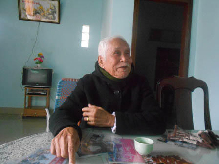 Cuộc vượt ngục thần thánh với muỗng ăn cơm