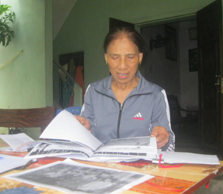 Nghe nữ dân quân làng Đỏ kể bài hát cuộc đời mình