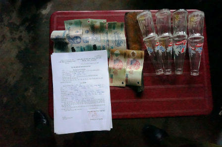 Tóm gọn“ổ nhền nhện” gài bẫy đàn ông để cướp tiền