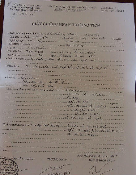 Hi hữu: Vợ đánh chồng đến dập não rồi bỏ mặc 2 ngày mê man