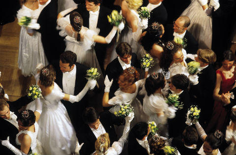 Số phận suýt “chết yểu” của bản nhạc valse bất hủ