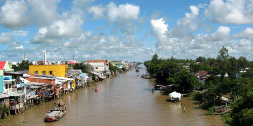 Kẻ 2 thập kỷ trốn nã, lộ diện từ tờ giấy khai sinh cháu ngoại