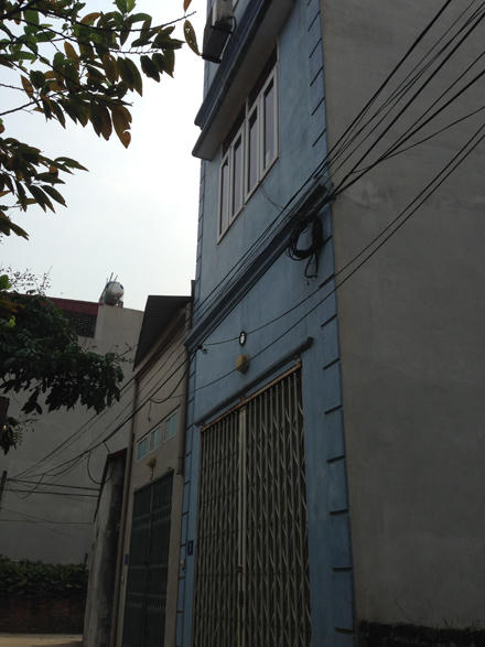 Níu kéo vợ không thành, vào nghĩa trang hành hạ người chết